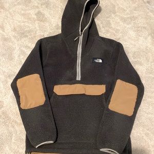 Sherpa Northface quarter zip
